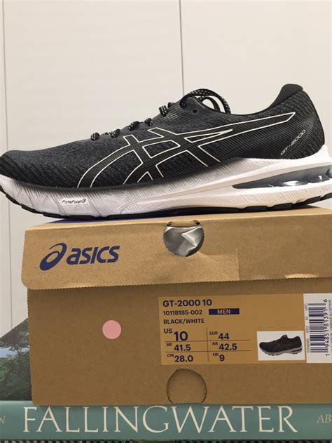 Asics GT2000, Men's Fashion, Footwear, Sneakers on Carousell