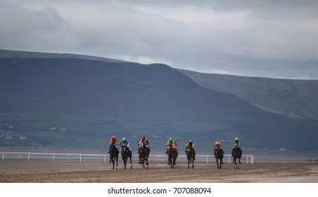 Horse Racing On Beach Stock Photo 707088094 | Shutterstock