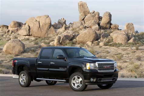 2011 GMC Sierra Denali HD - conceptcarz.com