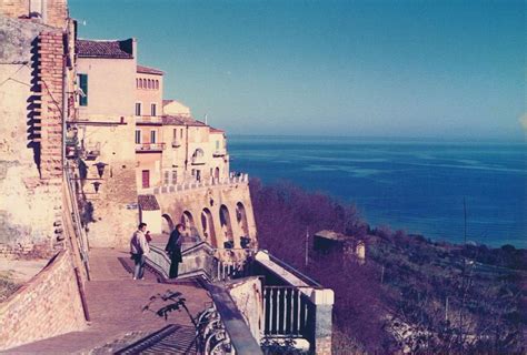 Pin di Tina Molino su La città del Vasto | Paesaggi, Monumenti, Italia