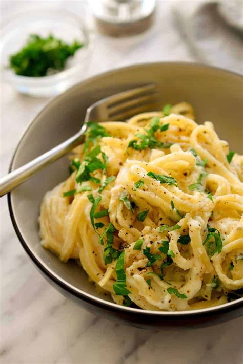 Vegan Alfredo Sauce - The Stingy Vegan