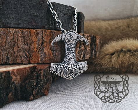 Mjolnir Pendant Thor's Hammer Pendant With Viking Ravens - Etsy