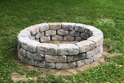 DIY Stone Fire Pit for your Backyard Homestead - Honeybunch Hunts