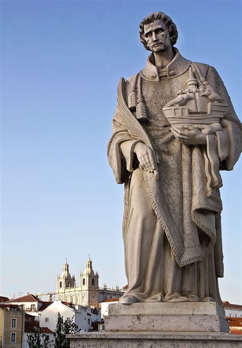 Statue of Saint Vincent of Zaragoza in Lisbon Saint Vincent, Statue, Lisbon, Quick, Saints ...