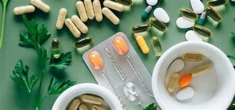 Vitamin E Capsule: Benefits, Uses, Side Effects & Best Option to Buy ...