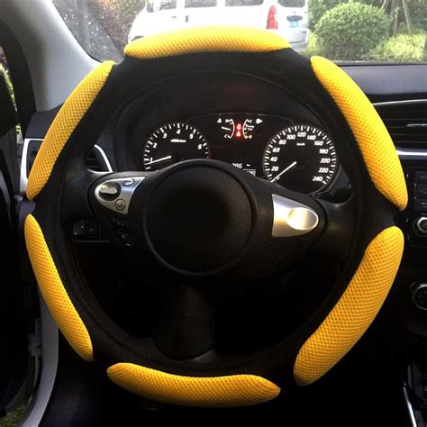 10 Best Steering Wheel Covers [Buying Guide] – Autowise