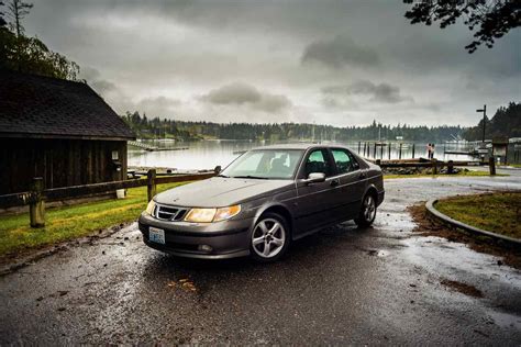 The beauty of the Saab 9-5 - staged