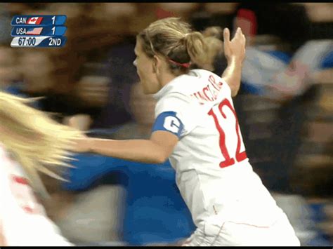 Christine Sinclair Canwnt GIF - Christine Sinclair CANWNT Olympics ...