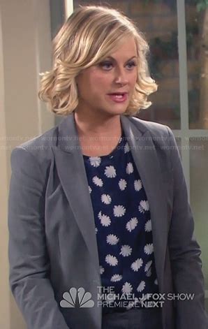 WornOnTV: Leslie’s navy blue blouse with white flower print on Parks and Recreation | Amy ...