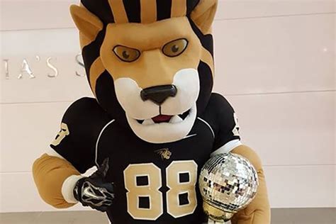 Leo the Lion wins local mascot dance competition - Lindenlink