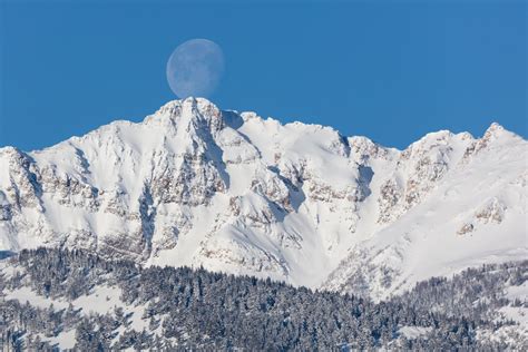 The Spatial Footprint and Frequency of Historic Snow Droughts in Yellowstone (U.S. National Park ...