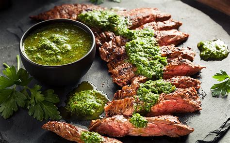 Chimichurri, la ricetta 100% argentina e gli abbinamenti - Gaucho News