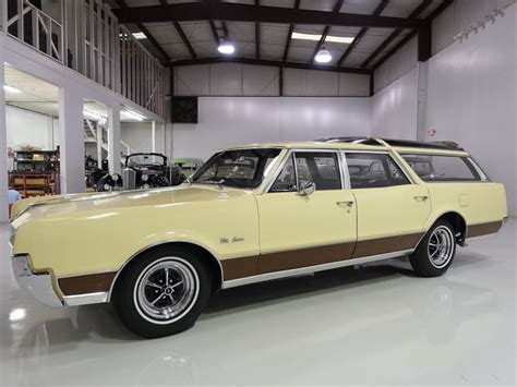 1967 OLDSMOBILE VISTA CRUISER CUSTOM WAGON – Daniel Schmitt & Co ...