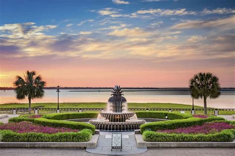 Charleston Historic District Attracts History Buffs, Shoppers - iTripVacations