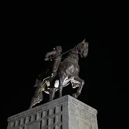 CHHATRAPATI SHIVAJI MAHARAJ STATUE - Tourist attraction - Kalwan ...