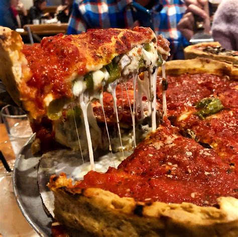 [OC] Deep dish pizza from Giordano's in Chicago : r/FoodPorn