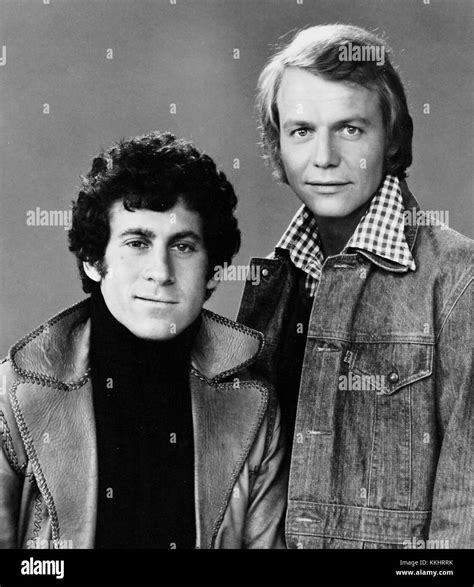 Paul Michael Glaser David Soul 1975 Stock Photo - Alamy