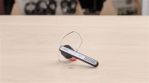 Jabra Talk 45 Bluetooth Headset Review - RTINGS.com