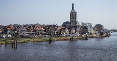 Staatsbosbeheer is taking Rijkswaterstaat to court for sheet piling in the Zwarte Water: 'We ...