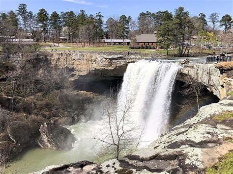 Noccalula Falls, Alabama - WorldAtlas