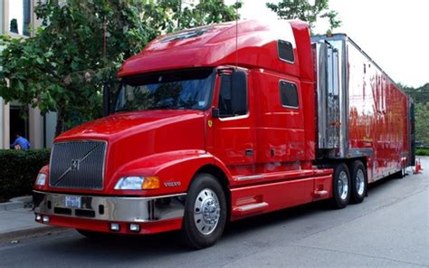 Ferrari 18-wheeler with an identity crisis | Volvo trucks, Trucks, Big trucks