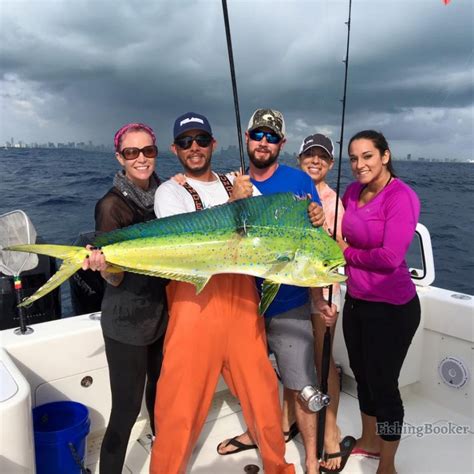 Best Fishing Spots in Miami To Explore This Fall - FishingBooker Blog