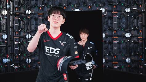 EDG Rise Up in 3-2 against Gen.G | EarlyGame