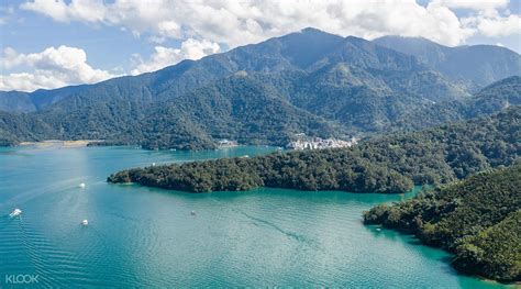 Sun Moon Lake Day Tour: Shuiwatou Trail, Xiangshan Visitor Center ...