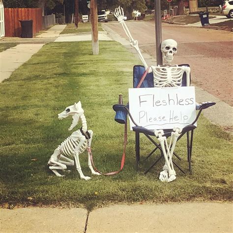 Katie Konner on Instagram: "Aaaaagh!!! #halloweendecorations #halloween ...