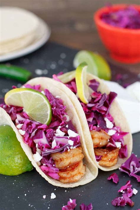 Spicy shrimp tacos with cabbage slaw - Snixy Kitchen