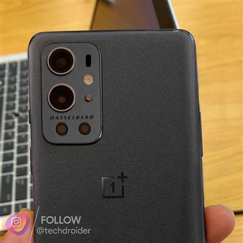 OnePlus 9 Pro in Sandstone Black could look like this