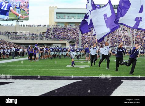 Manhattan, Kansas, USA. 05th Sep, 2015. Willie Wildcat Kansas State ...