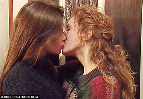 Victoria will broadcast its first gay kiss tonight | Daily Mail Online