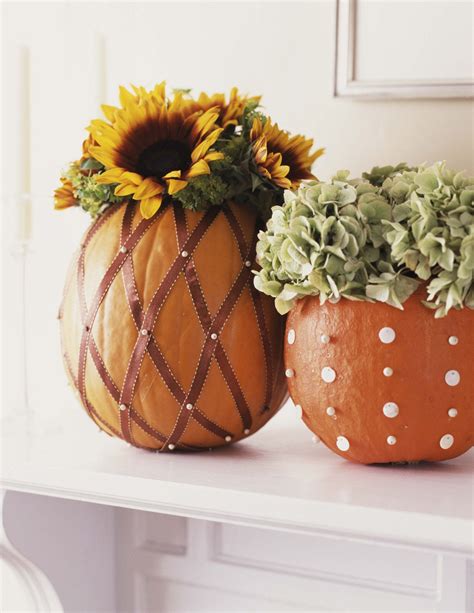 11 Elegant Ways To Decorate With Pumpkins This Fall | Pumpkin vase, Creative pumpkin decorating ...