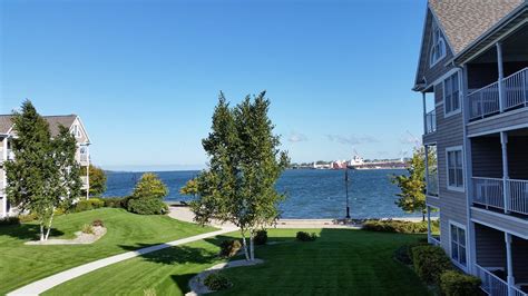 Bridgeport Waterfront Resort Rooms: Pictures & Reviews - Tripadvisor