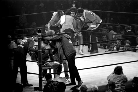 Ali and Frazier in 1971: Remembering the Fight of the Century ~ vintage everyday