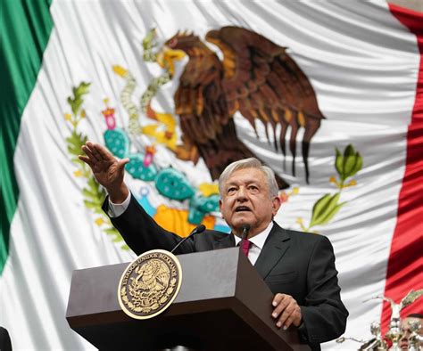 FOTOS: López Obrador toma posesión como presidente de México ...