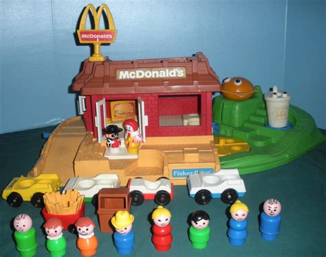 Vintage Fisher Price #2552 McDonald's Play Set Complete + BONUS!/VG++-EXC (N) - Little People ...