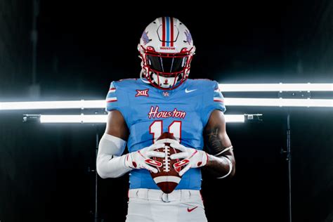 University of Houston to wear Oilers-like uniforms for Saturday’s ...