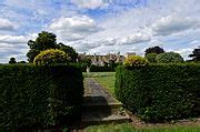 Category:Grimsthorpe Castle Gardens - Wikimedia Commons