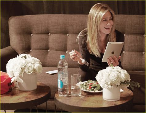 Jennifer Aniston Stars in Behind-the-Scenes Smartwater Campaign Photo Shoot!: Photo 3799310 ...