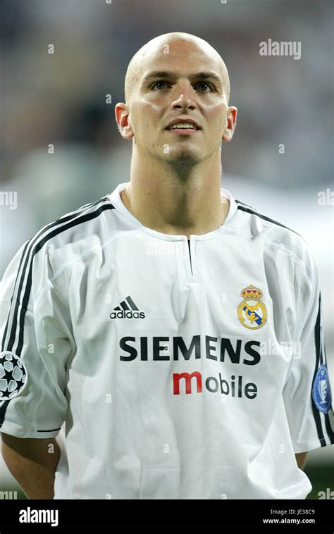 ESTEBAN MATIAS CAMBIASSO REAL MADRID CF SANTIAGO BERNABEU MADRID SPAIN ...