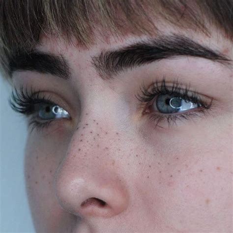 Freckle Tattoos are a Thing, And Here's 20 Awesome Examples - TattooBlend