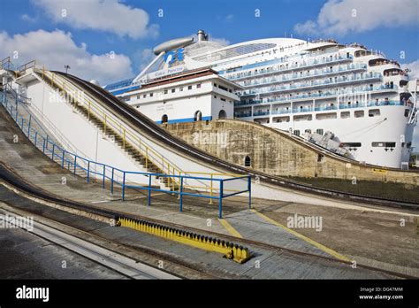 Coral Princess cruise ship, Gatun Locks, Panama Canal, Panama Stock ...