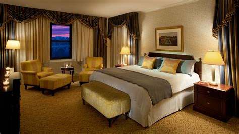 Suites in Washington DC | Guest Rooms | Omni Shoreham Hotel