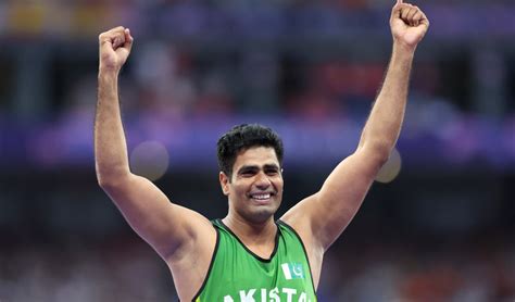 Hailed as hero, Arshad Nadeem urges govt to provide better facilities for athletes