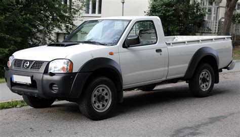 File:2009 Nissan NP300 Pickup front.jpg - Wikimedia Commons