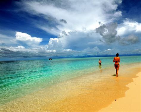 THE BEST BEACHES in Malaysia - The Travel Hacking Life