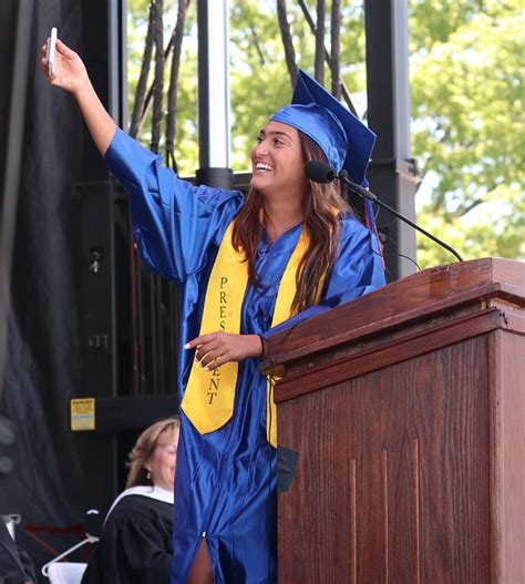 Self(ie) reflection at Great Neck North High's commencement ceremony - The Island Now