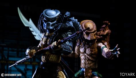 Alien vs Predator Arcade – Predator Assortment by NECA – Toyark Photo Shoot